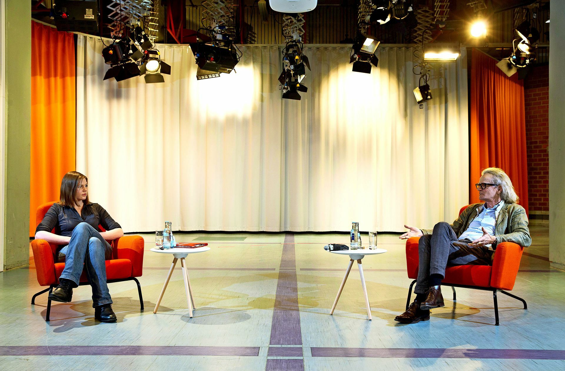 Wenn linke Politik auf Mittelstand trifft:  Linke-Spitzenkandidatin Sahra Mirow und Unternehmer Ralph Kissner im Gespräch Foto: Lichtgut/Leif Piechowski