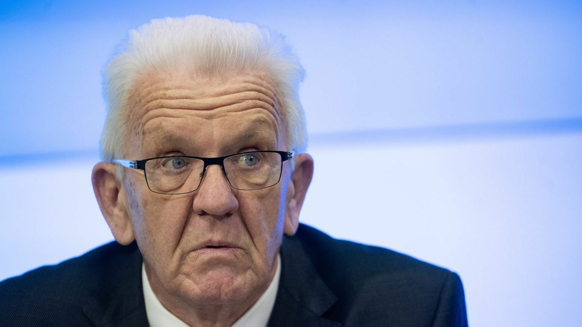 Ministerpräsident Winfried Kretschmann hat Verständnis für die Lage der Bauern.      Foto: dpa/Marijan Murat