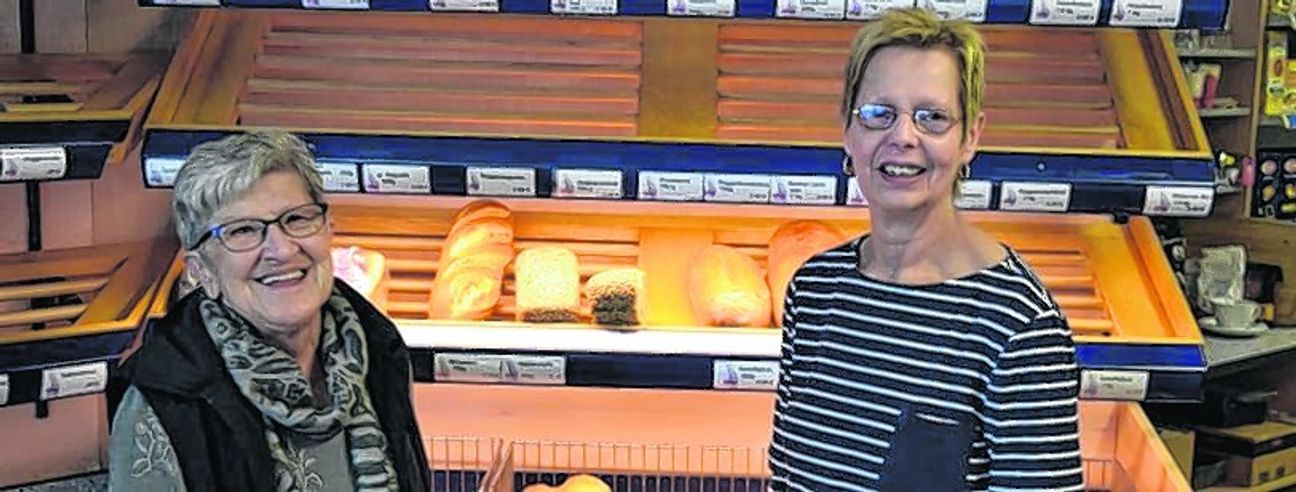 Immer ein Lächeln auf den Lippen: Helga Löffler (links) und Anita Dettinger sind ein eingespieltes Duo.