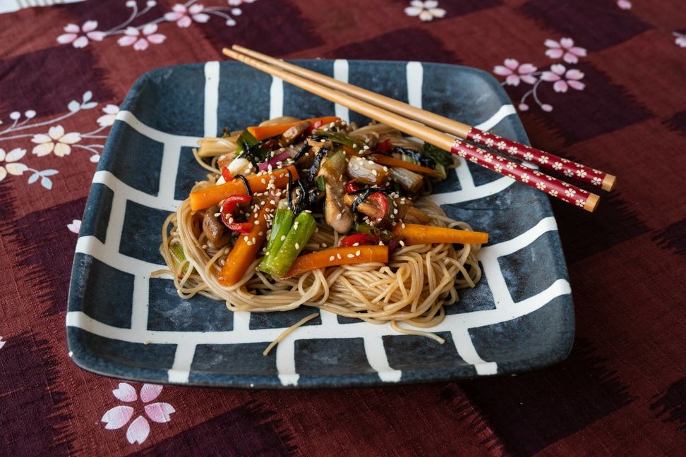 Yaki-Soba, schnell und einfach zubereitet. Bild: Nüßle