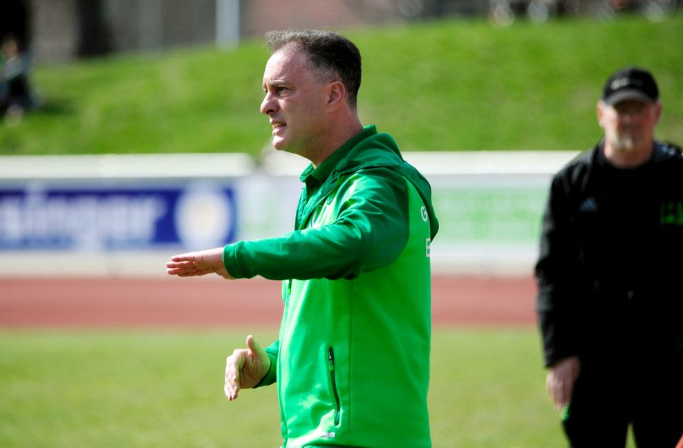 Maichingens Trainer Giuseppe Vella will die Wende.    Bild: photostampe