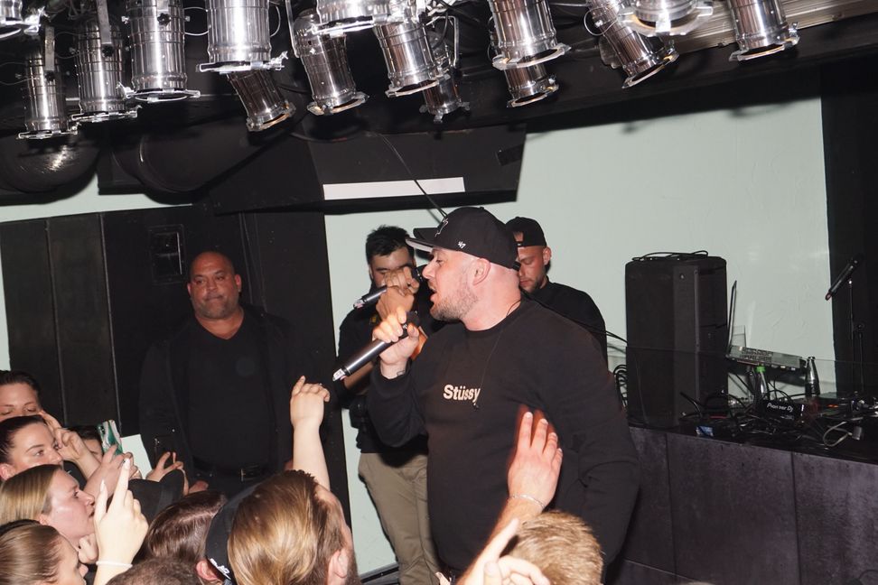 Volle Bude im Seaside Club: Kool Savas war nach Sido der zweite große Name aus der HipHop-Szene. (Bild: SDMG / Dettenmeyer)