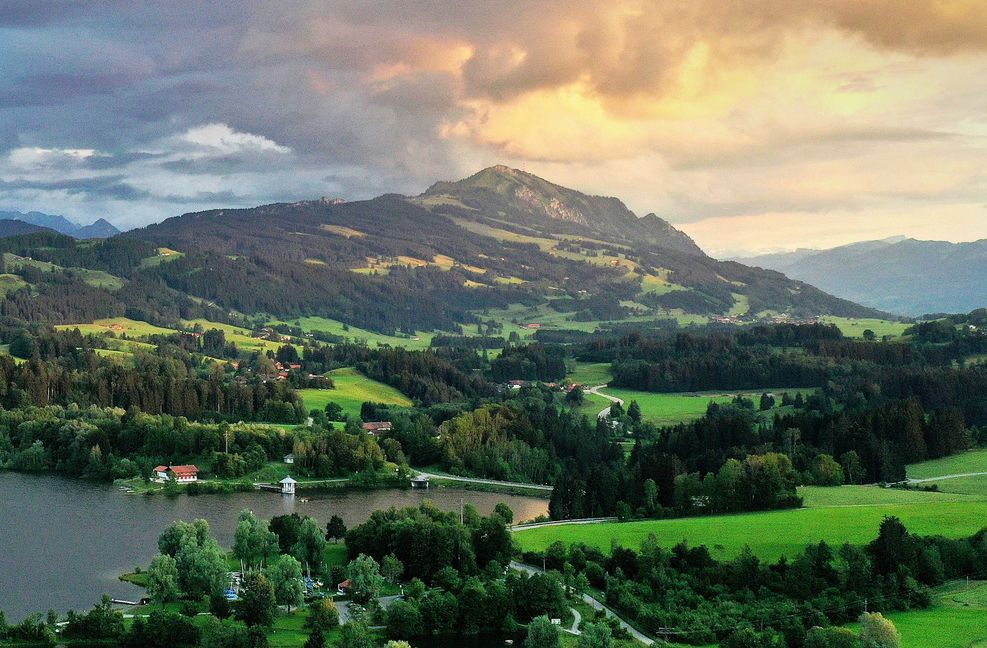 Der Grünten im Allgäu ist noch naturbelassen und wenig touristisch ausgebaut und geprägt.
 Foto: dpa/Karl-Josef Hildenbrand