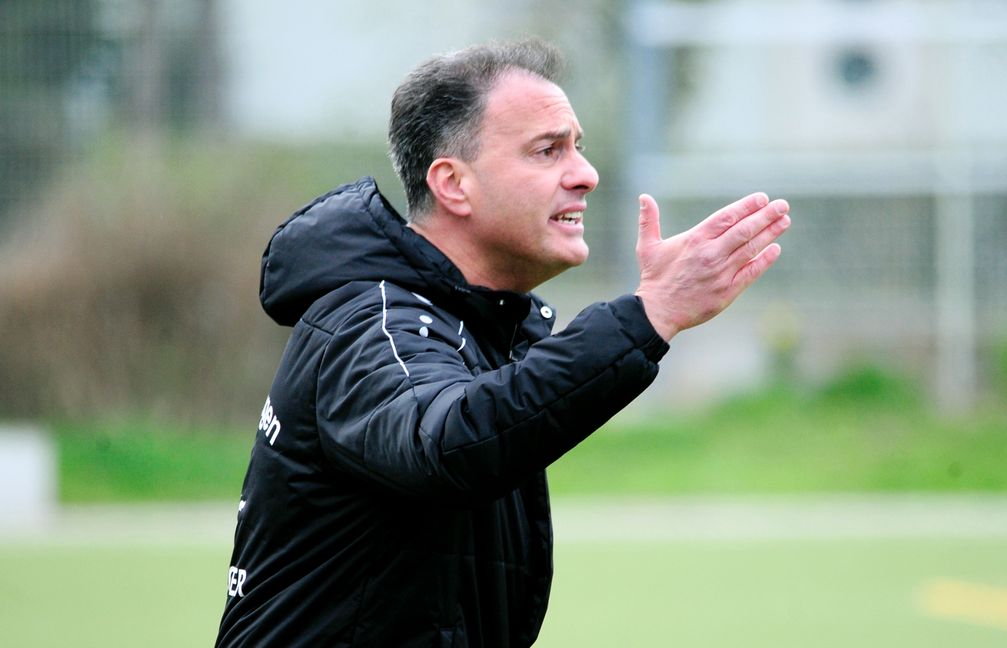 Maichingen Trainer Giuseppe Vella hofft, dass seine Spieler in der kommenden Saison von Verletzungen verschont bleiben. Bild: photostampe