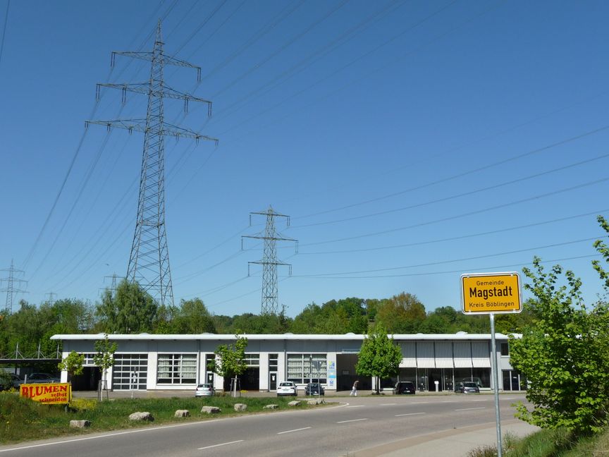 Über die Magstadter Gemarkung laufen mehrere Hochspannungstrassen. Mit ihrer Beteiligung an der Netze BW GmbH wird die Gemeinde zum Teileigentümer.