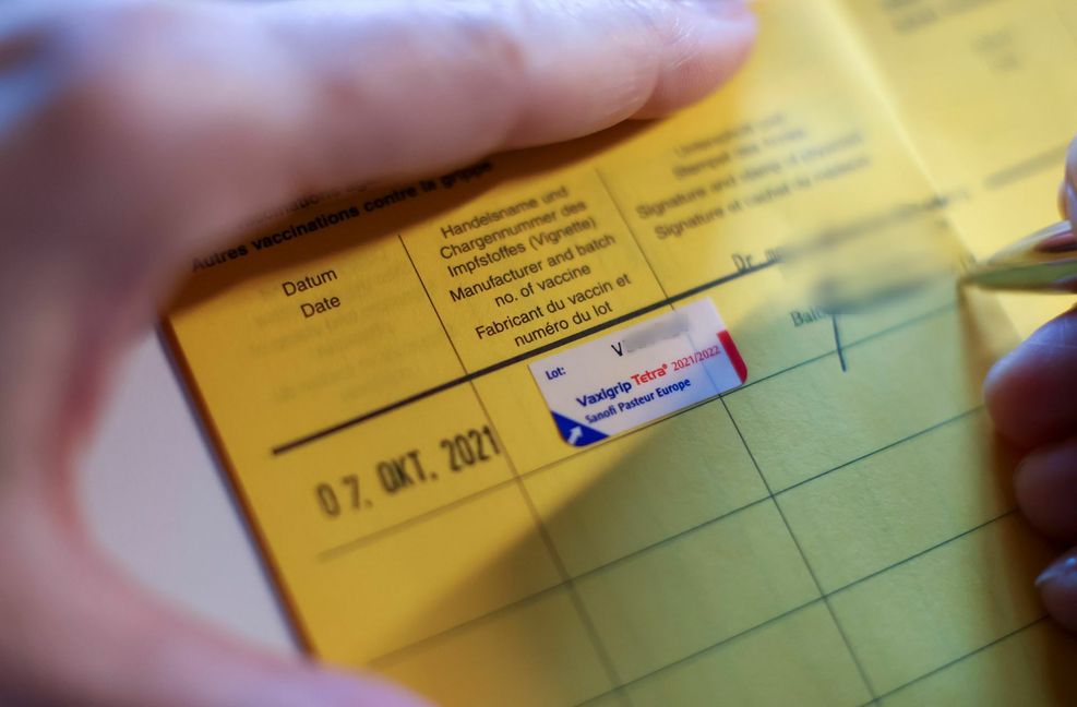 Niemand weiß genau, wer wann mit welchem Impfstoff in Deutschland geimpft wurde.