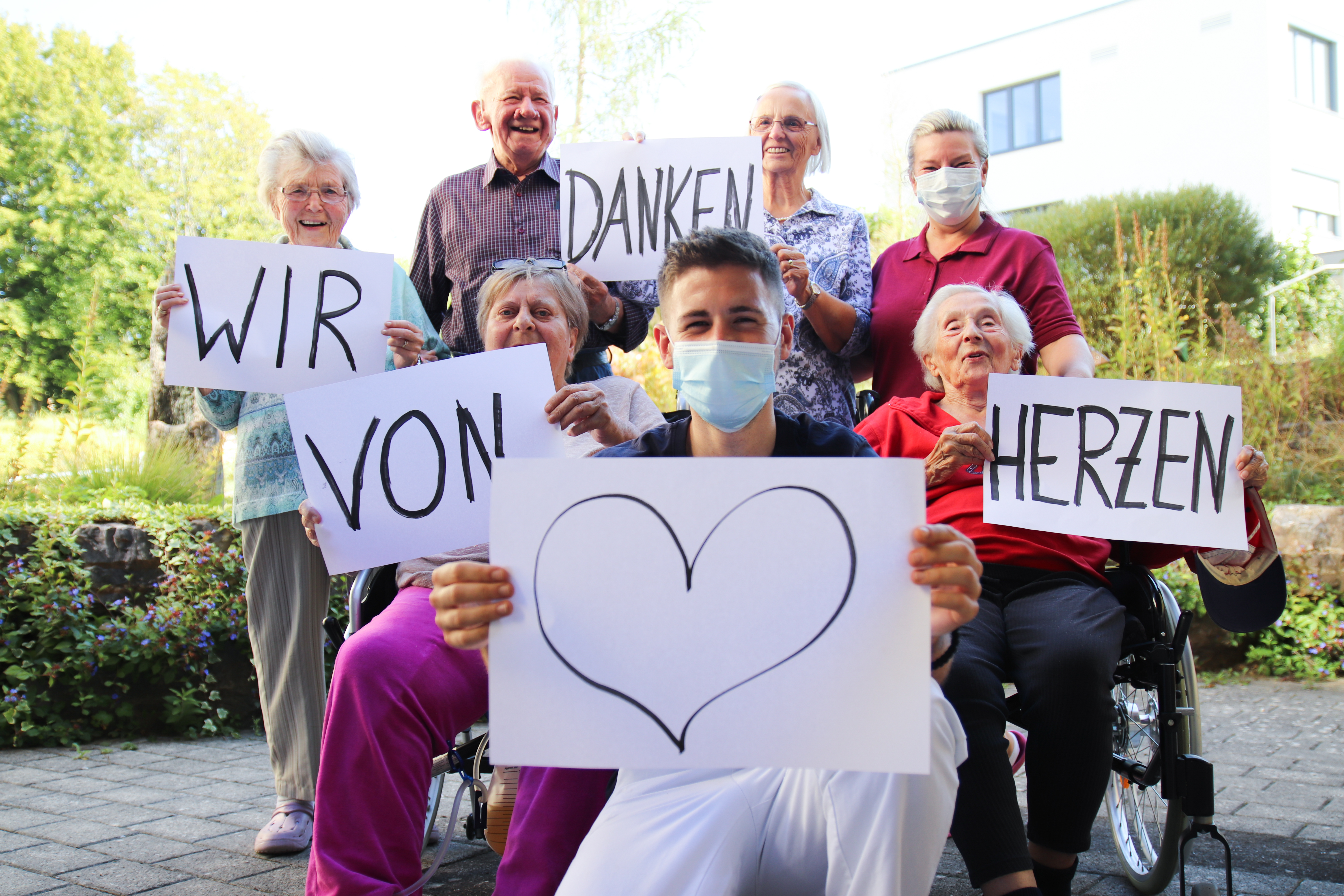 Mit diesem Foto wollte einige Bewohner einfach nur Danke sagen.    Bild: Greck