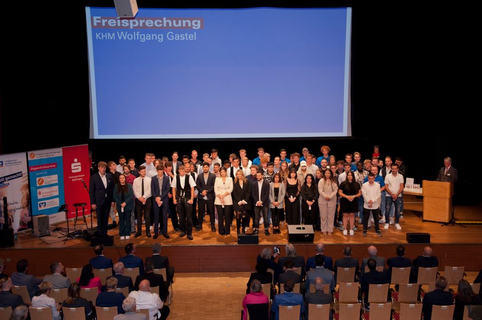 Ehre, wem Ehre gebührt.