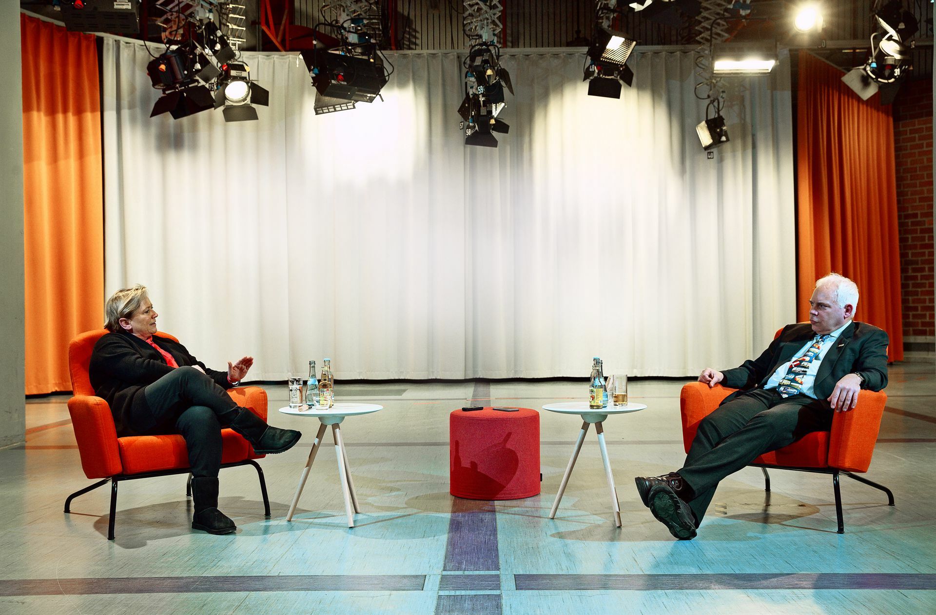 Susanne Eisenmann in der Diskussion mit Matthias Lieb. Foto: Lichtgut/Leif Piechowski