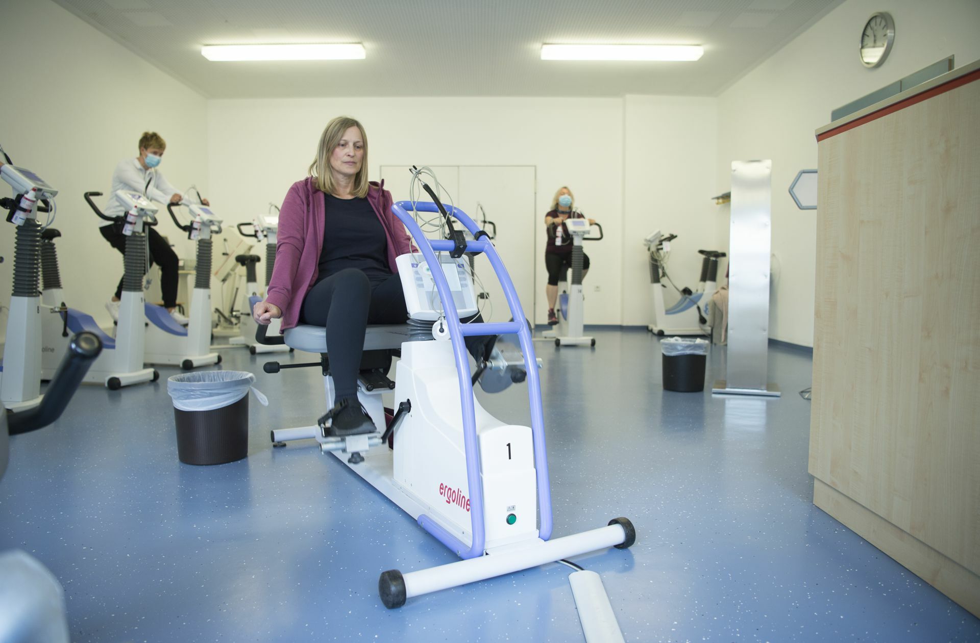 Marion Schuster findet die Ergometertherapie „am schlimmsten“, aber sie helfe ihr. Foto: Andreas Reiner