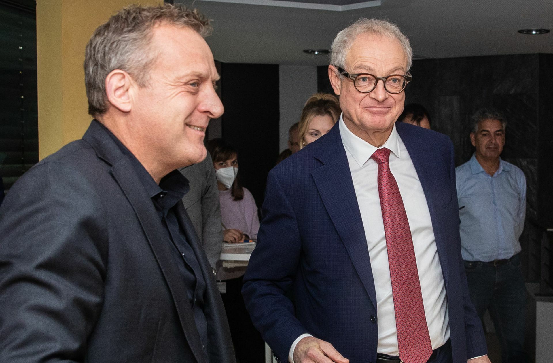 Kontrahenten, die noch „rational miteinander reden“: IG-Metall-Bezirksleiter Roman Zitzelsberger (links) und sein Pendant bei Südwestmetall, Harald Marquardt.
