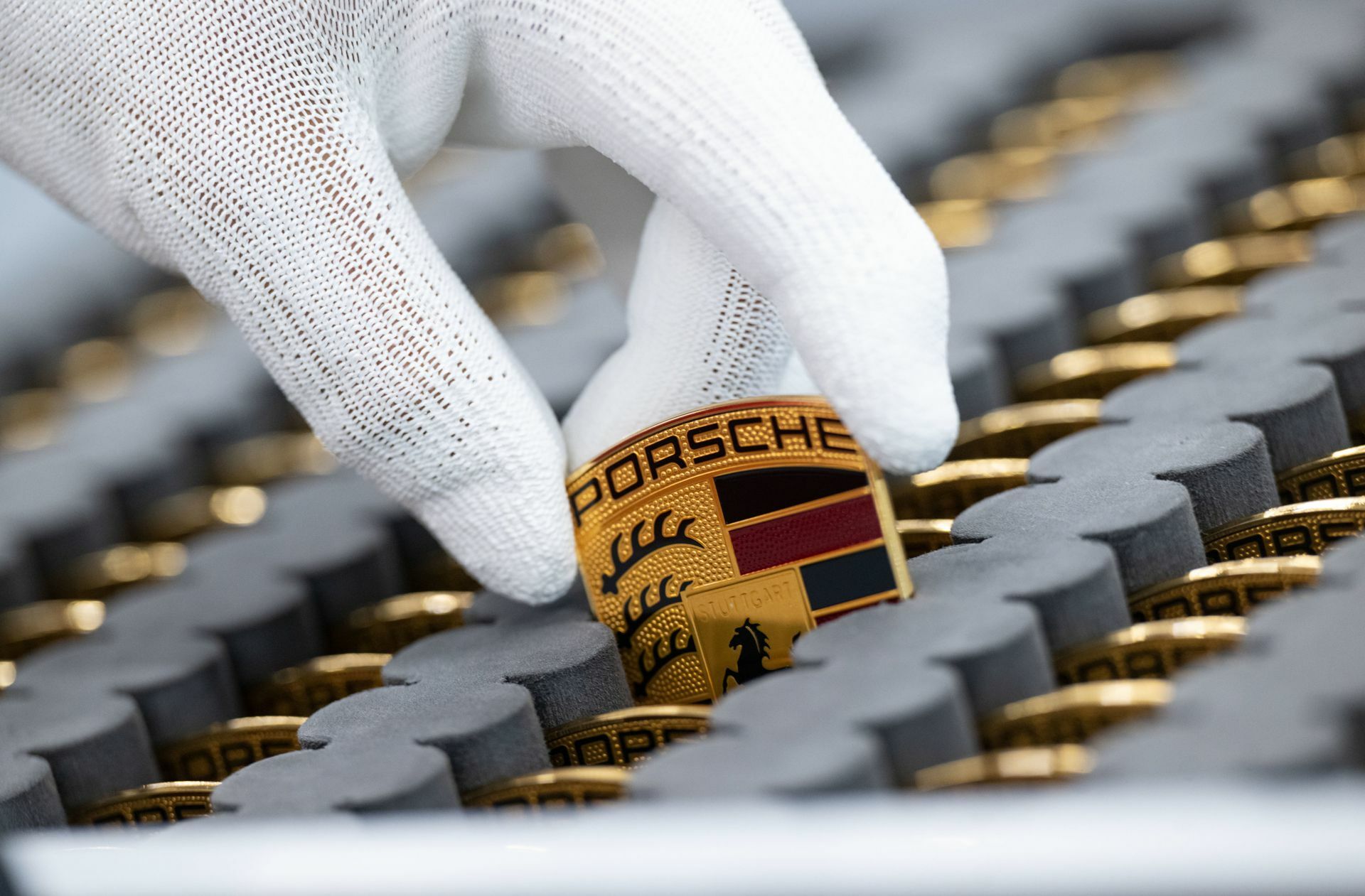 Seit September 2022 wird die Aktie von Porsche an der Börse notiert. Der Vorstand erhält dafür einen Sonderbonus.