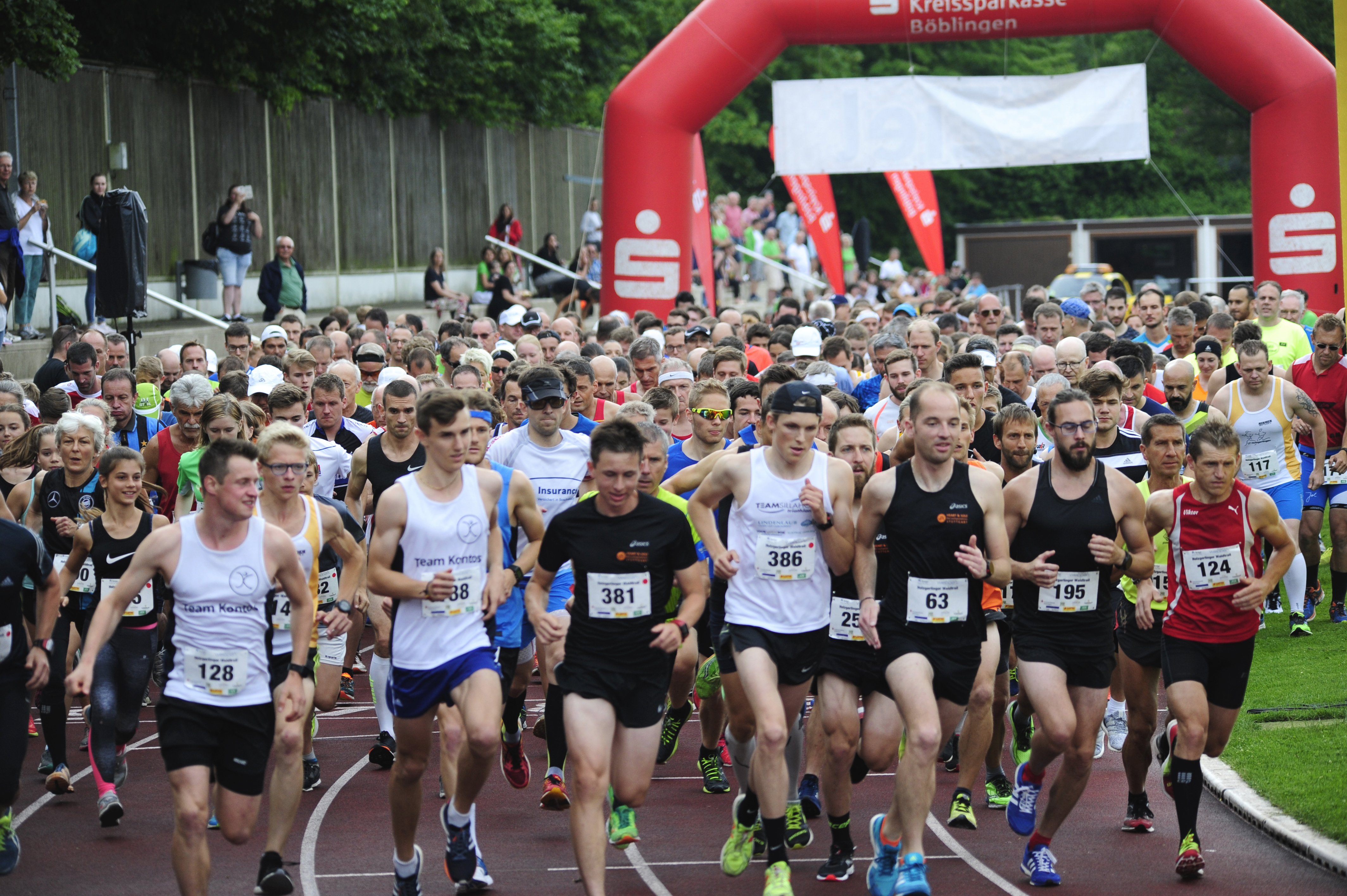 So ein Gedränge am Start wie vor vier Jahren wird es am Samstag im Holzgerlinger Stadion wohl nicht geben. Bild: phostostampe/A