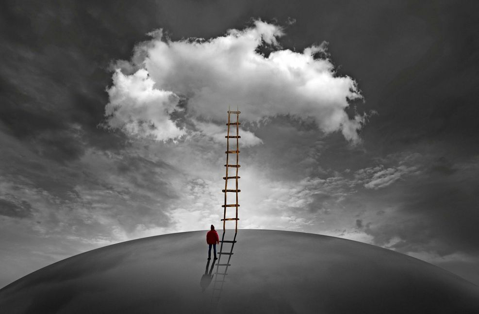 Überlebt ein Teil des Bewusstseins den Tod? Und wenn ja, können Hinterbliebene Kontakt zu Verstorbenen aufnehmen? Diese Vorstellung ist nicht neu und in der deutschen Bevölkerung bis heute verbreitet.