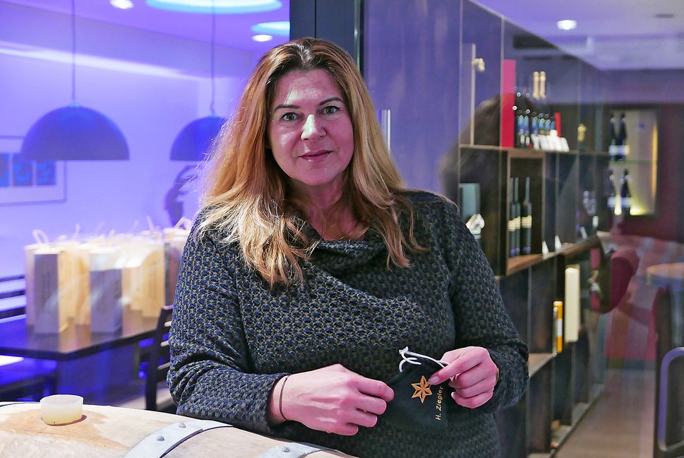 Die neue Geschäftsführerin der Weinmanufaktur Untertürkheim: Helena Ziegler.  Bild: Jung