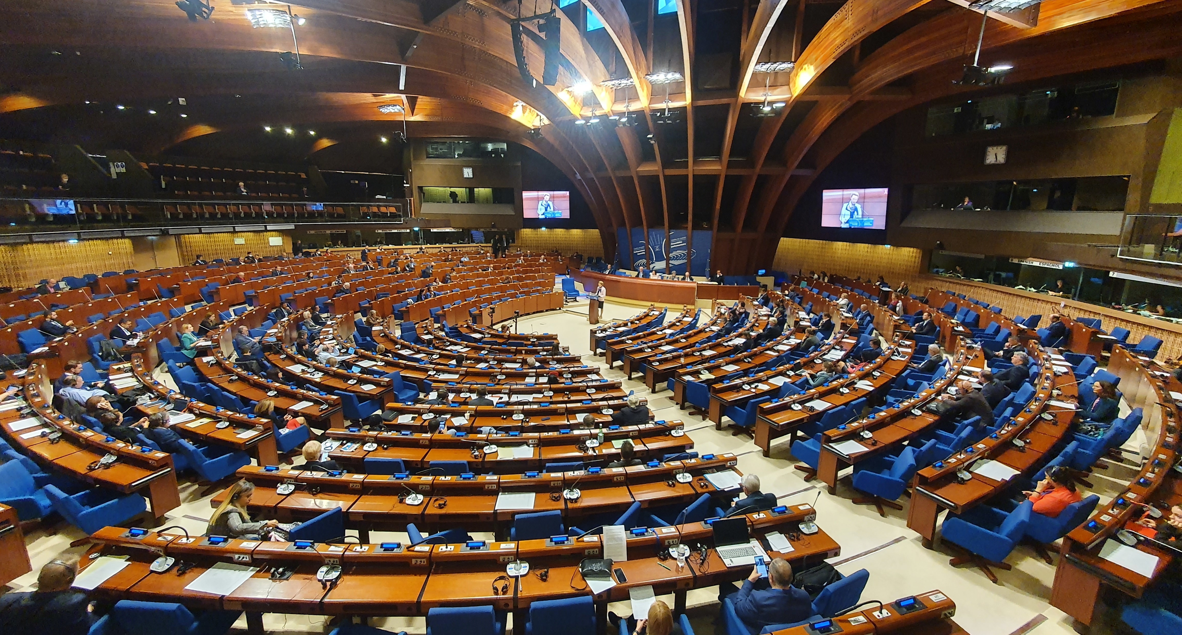 Abgeordnete der 46 Mitgliedsstaaten diskutieren im Europarat die Fragen der Demokratie, Menschenrechte und Rechtsstaatlichkeit.          Bild: Wegner