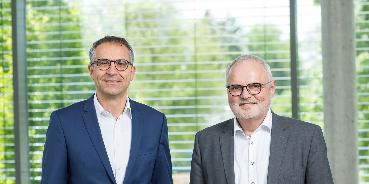 Die Geschäftsführer der Stadtwerke Sindelfingen, Gebhard Gentner (links) und Dr. Karl Peter Hoffmann.