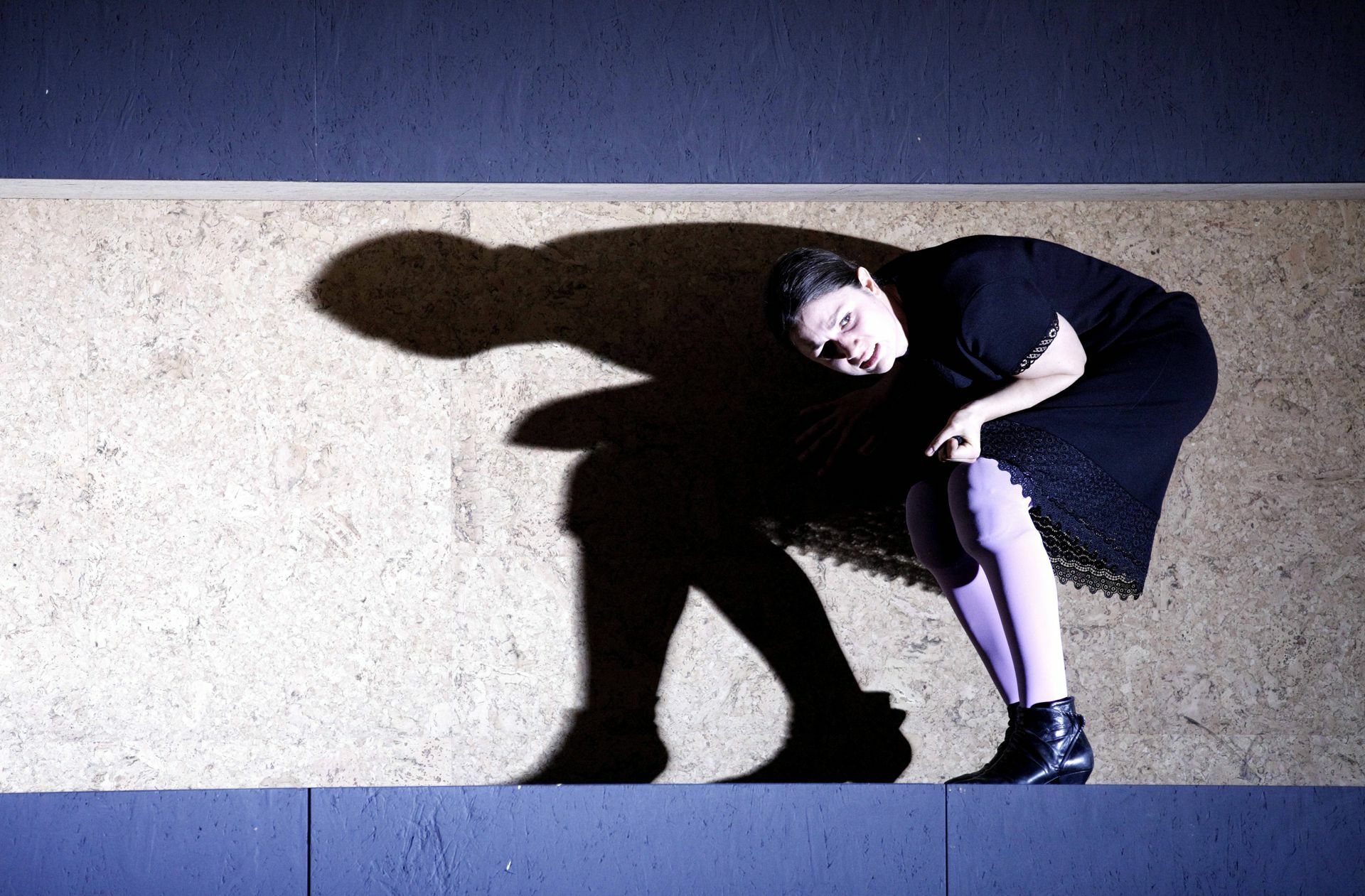 Eva Meckbach in „Die Macht der Finsternis“ an der Berliner Schaubühne (2011)