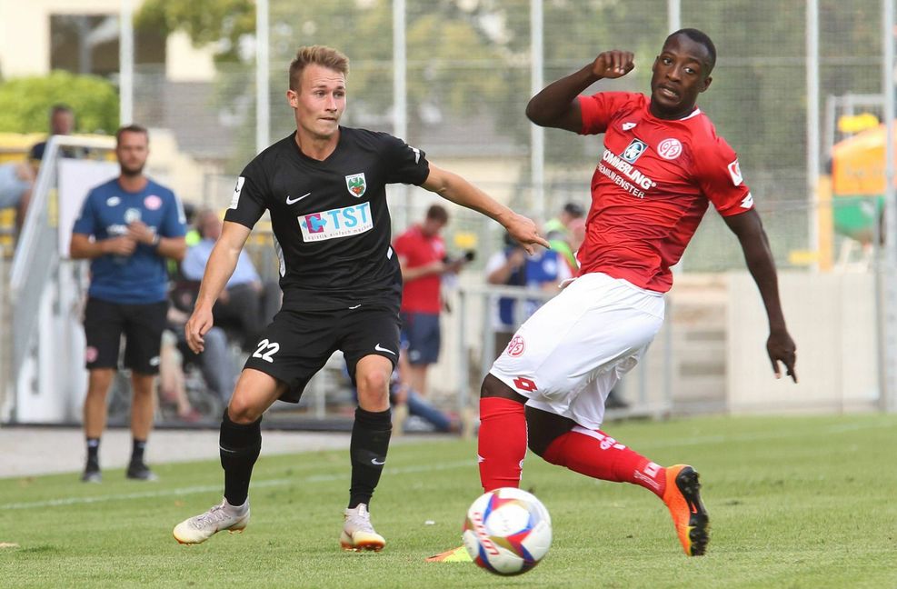 Eine Saison spielte Malte Moos für Wormatia Worms.
 Foto: imago/Martin Hoffmann