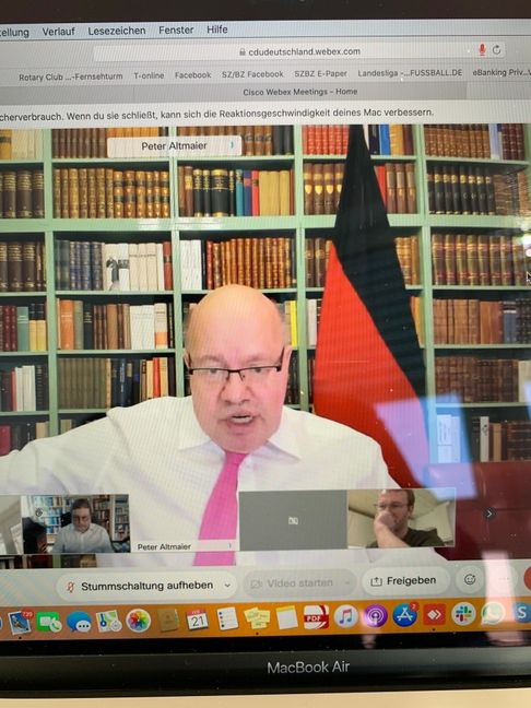 Peter Altmaier bei der Videokonferenz am Sonntag.  Bild: Haar