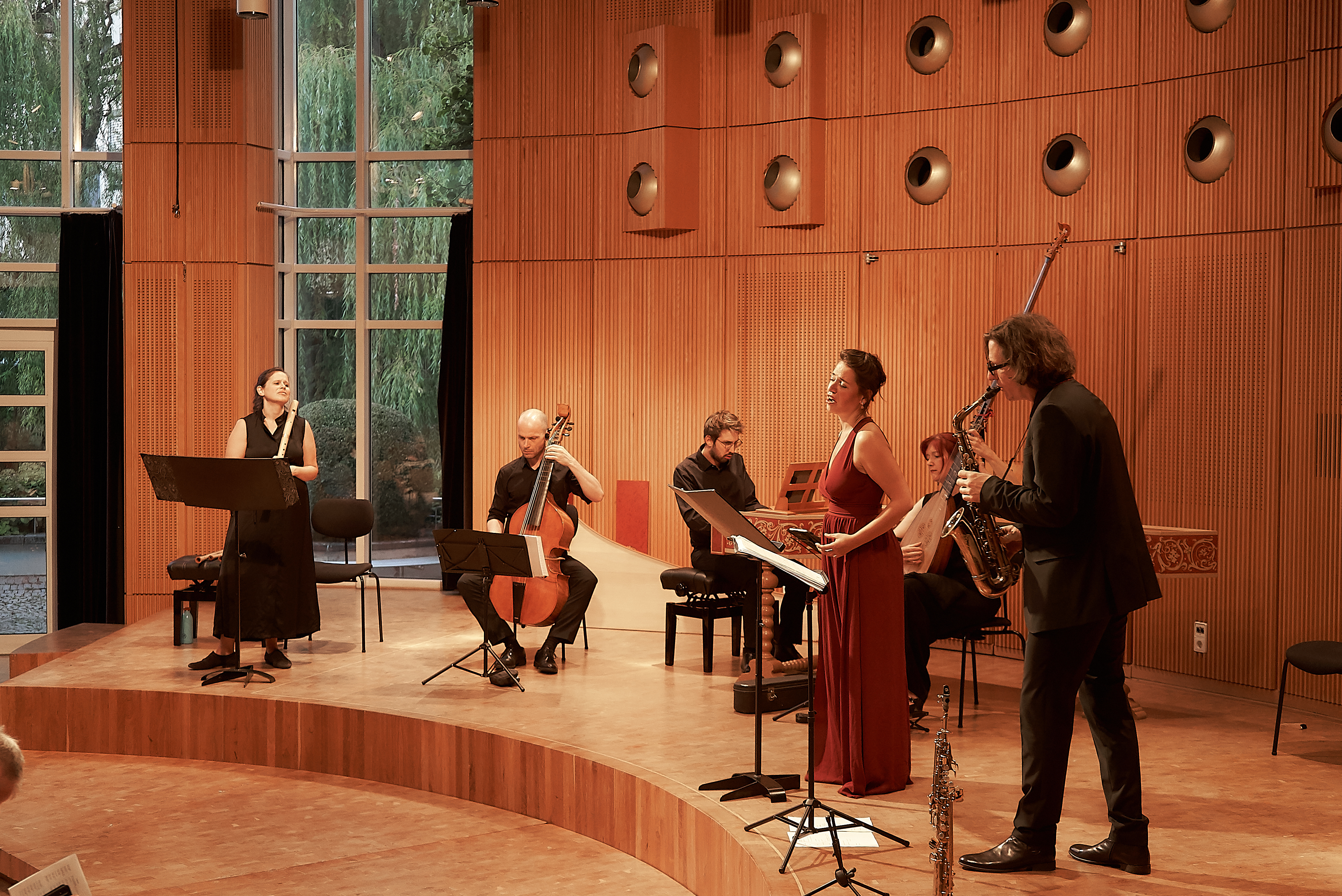 Experten barocker Musik mit Jazz-Experte Magnus Mehl im Odeon der SMTT.   Bild: Heiden