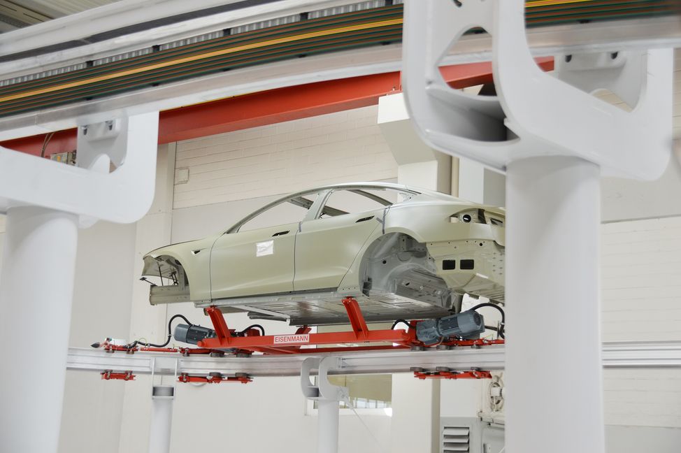 Ein von Eisenmann entwickeltes und produziertes Transportsystem für die Automobilindustrie. Bild: Reichert