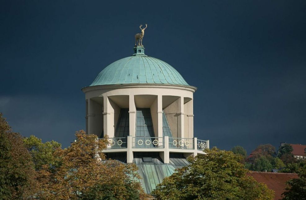 Über das  Kunstgebäude in Stuttgart am Schlossplatz wird viel diskutiert