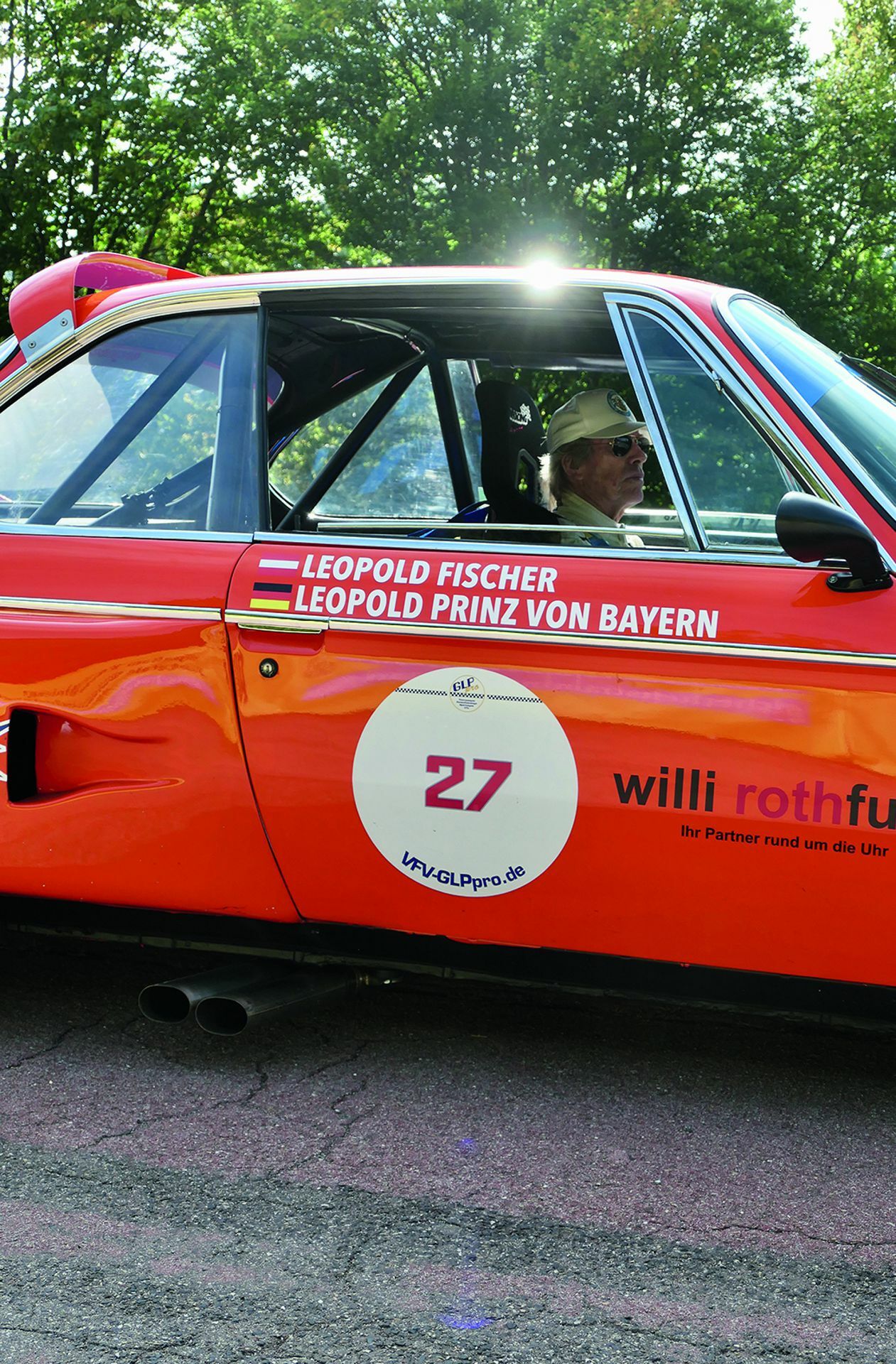 Der BMW-Oldtimer von Prinz Leopold machte dabei mehr Lärm als ein Hirsch während der Brunft.
 Foto: Petra Ruehle