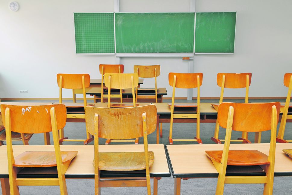Am 26. Juli beginnen in Baden-Württemberg die Sommerferien. Für die sechs Wochen Ferienzeit werden viele Lehrer und Referendare arbeitslos.  Bild: Adobe Stock/Stefan Merkle