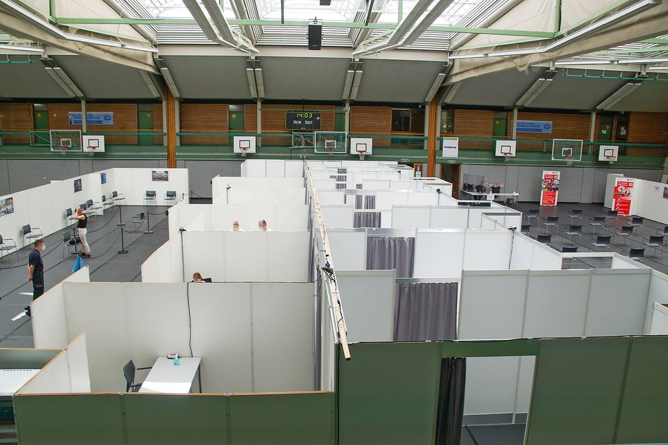 Die Sommerhofenhalle in Sindelfingen wurde zum Impfzentrum umfunktioniert. Bild: Dettenmeyer