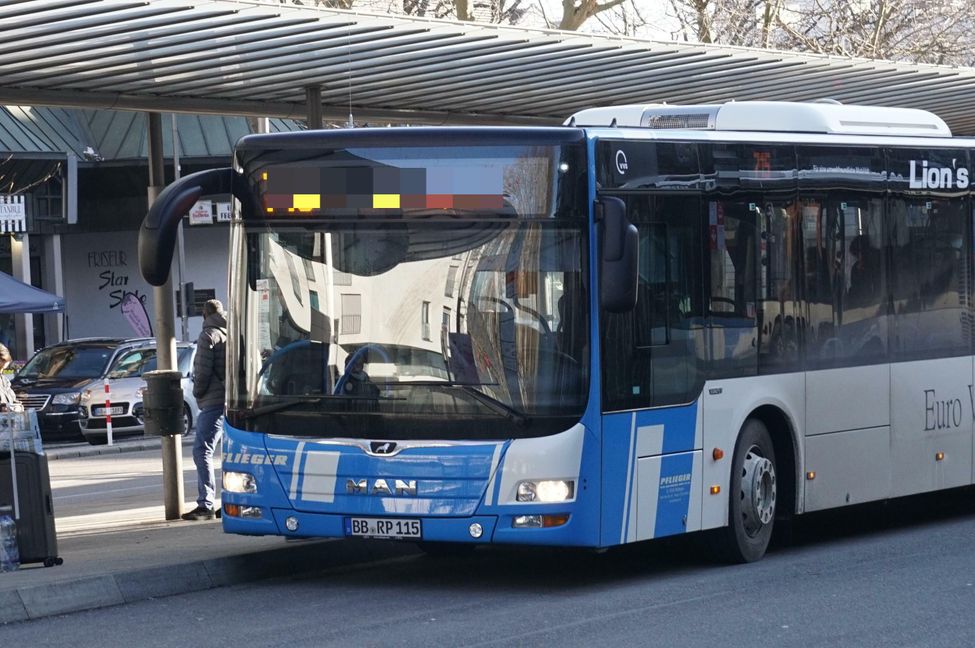 Bis zum 10. September werden die Fahrpläne des Stadtverkehrs der Forma Pflieger umgestellt.    Bild: Dettenmeyer/A