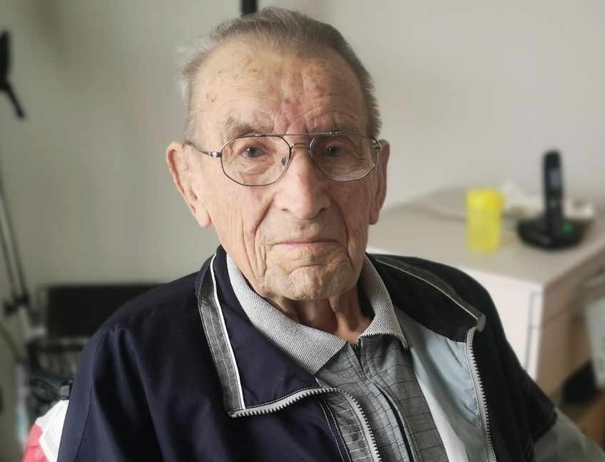 Seit über 20 Jahren schreibt Alfred Wagner, Jahrgang 1927, an Pfingsten ein neues Gedicht für die SZ/BZ über die Jahrgangstradition. Bild: Groß