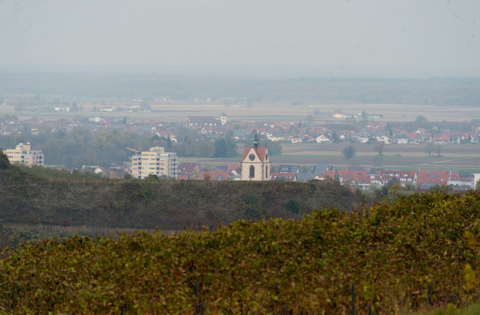 Ein bleiernes Tuch liegt über der 9000-Einwohner-Stadt.