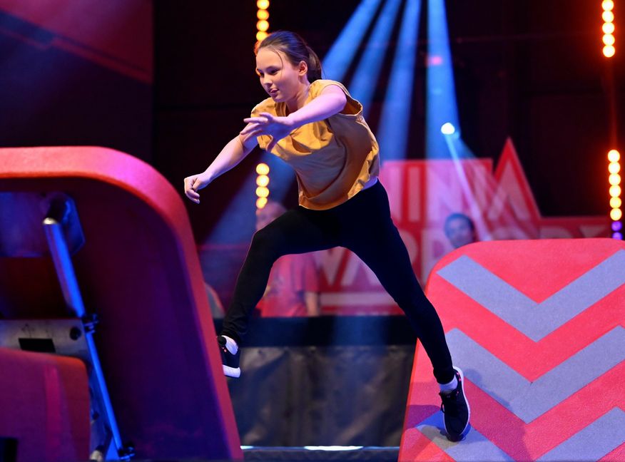 Ana Stumpf bei Ninja Warrior