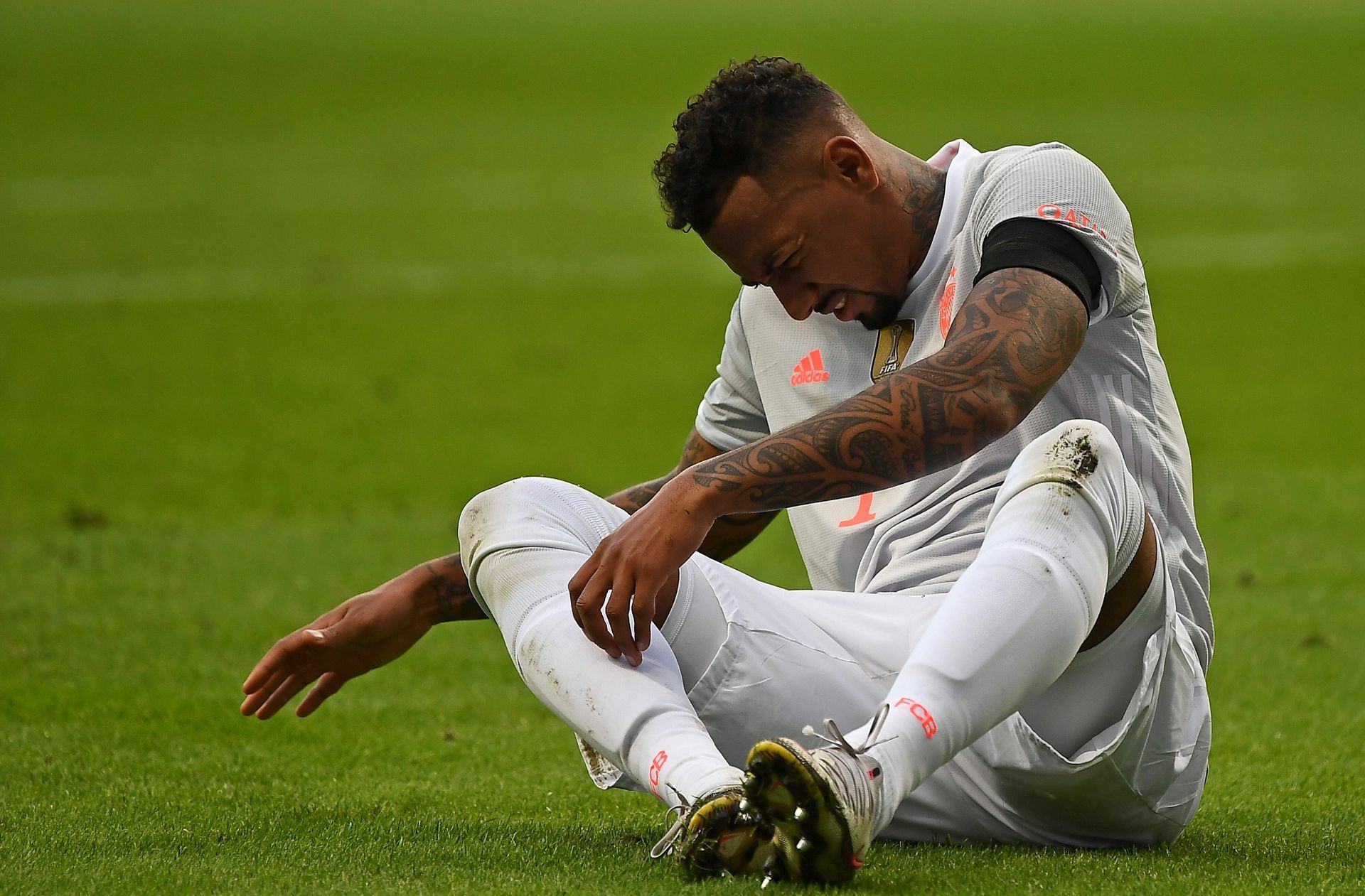 Geknickt: Bayern-Innenverteidiger Jérome Boateng Foto: Jan Huebner
