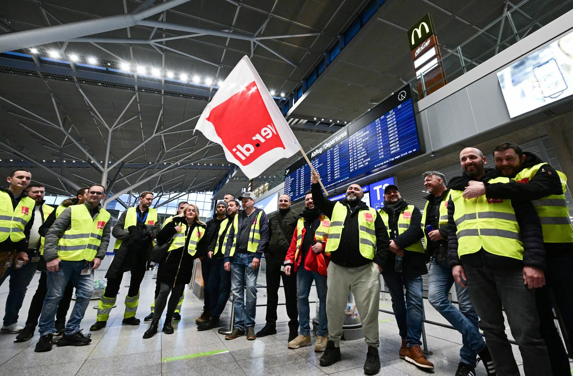 Für den Flughafen Stuttgart ist es an diesem Montag bereits der dritte Streiktag in dieser Tarifrunde.