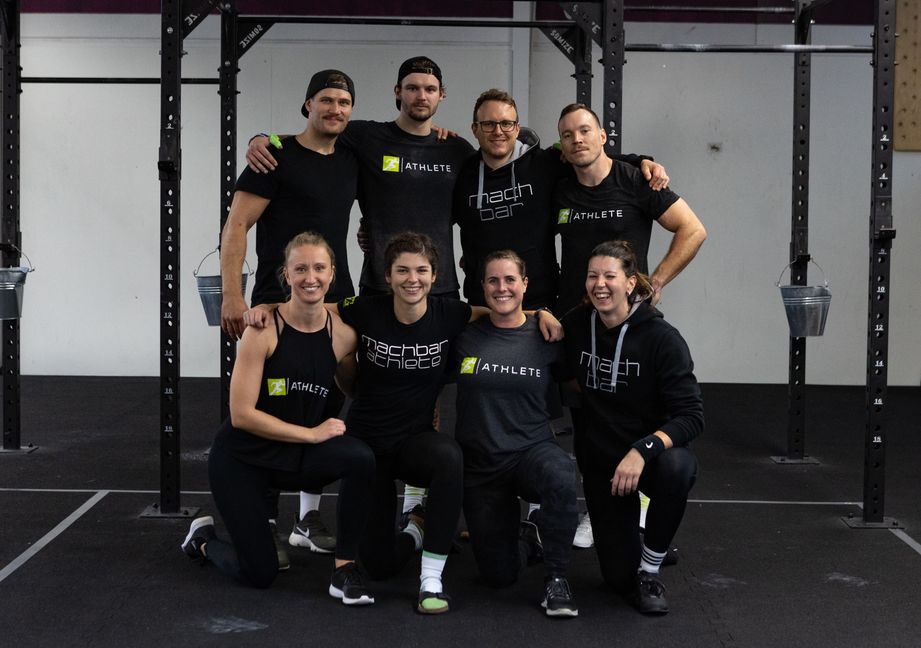 Starkes Machbar-Team: Tobias Schumacher, Christoph Siewert, Manuel Schwald, Simon Beuttler (hinten von links), Kirsten Monczkowski, Lena Helnerus, Lydia Schoenmakers, Christina Vossler (vonr von lionks).     Bild: Klein