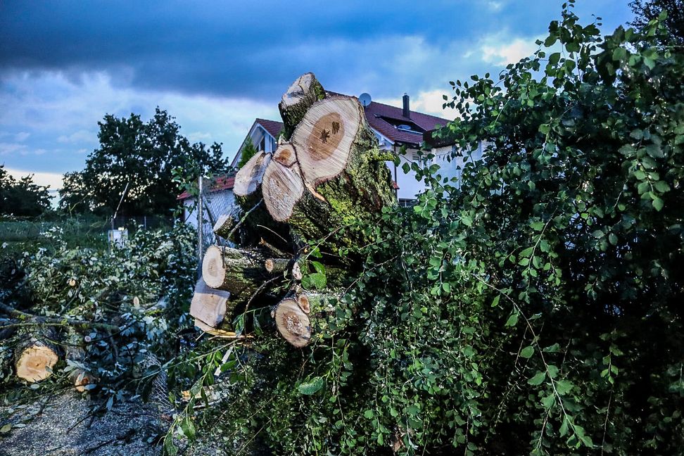 Die Feuerwehr hatte am Montagabend rund um Herrenberg viel Arbeit. Bild: SDMG/Dettenmeyer