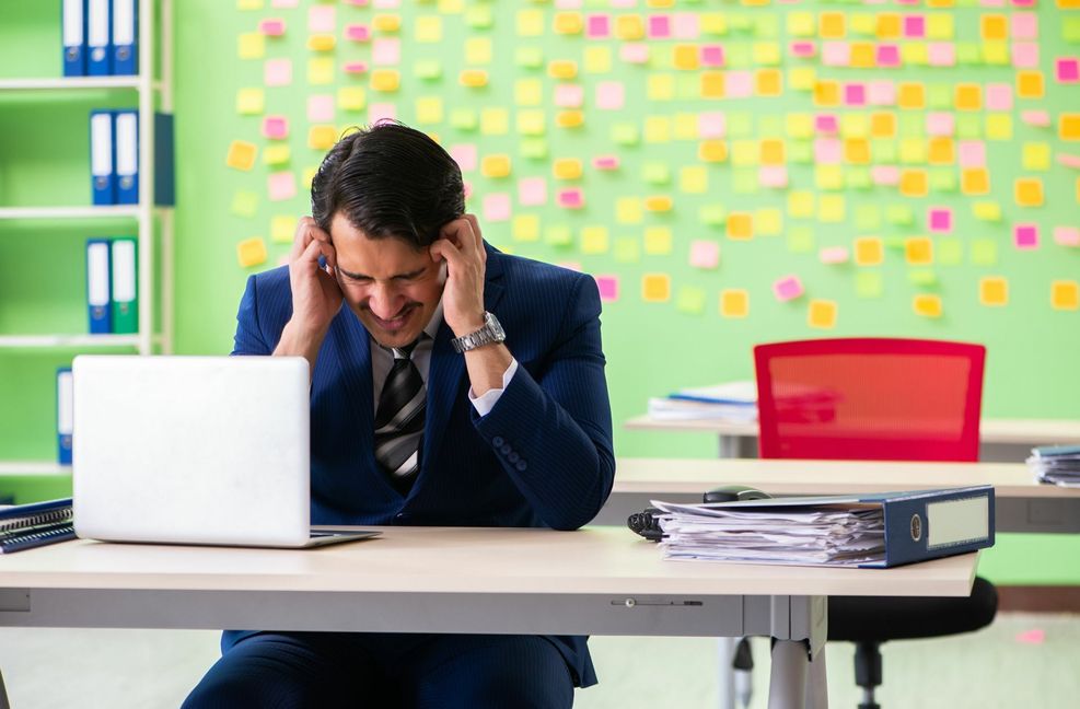 Eine Studie zeigt, dass viele Menschen auch nach einer milden Infektion vergesslicher sind.