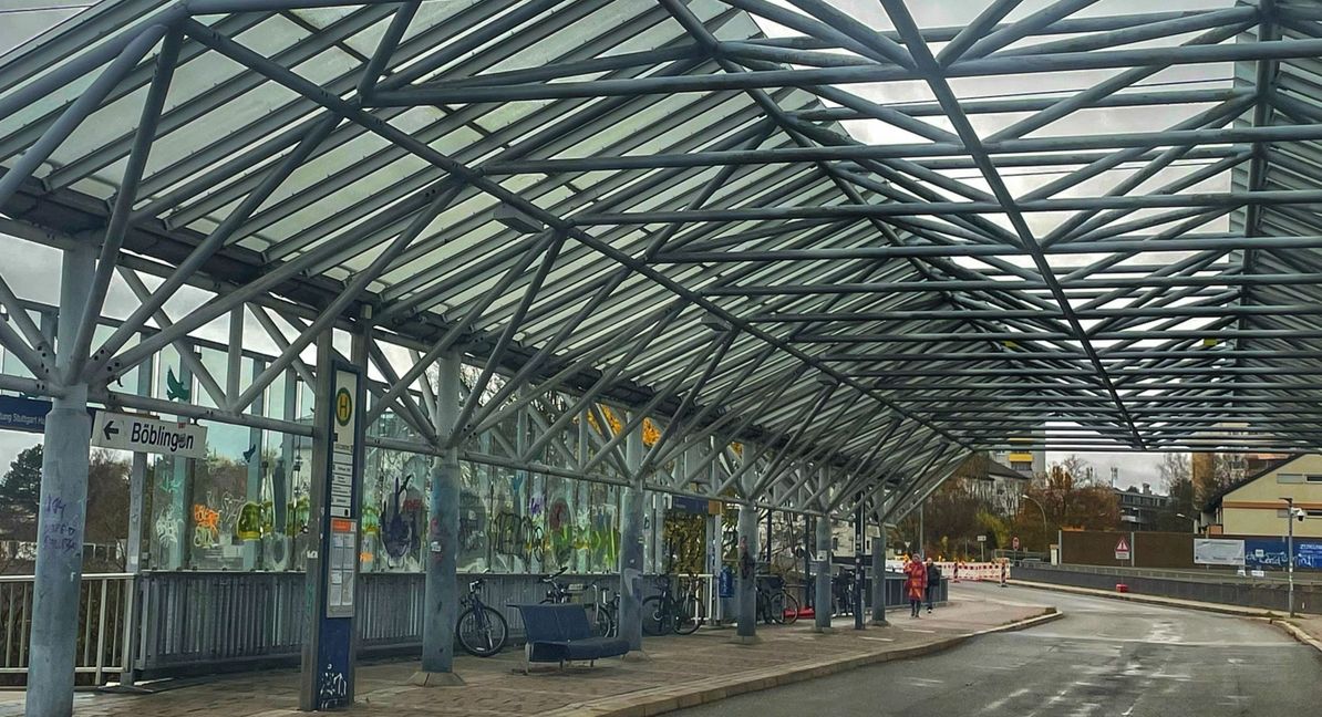 Hier ist nur Stadtverkehr erlaubt, keine Autos oder Motorräder. Regelmäßig finden hier Kontrollen statt: 170 Ordnungswidrigkeitenverfahren wurden seit Mai 2023 eingeleitet. Bild: Gospodarczyk