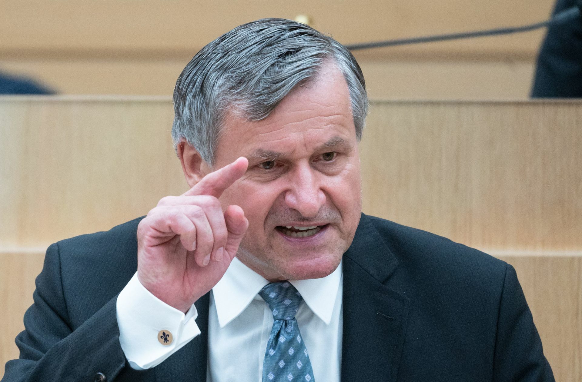 FDP-Fraktionschef Hans-Ulrich Rülke heizt die Debatte um die Kennzeichnungspflicht für Polizisten und ein Antidiskriminierungsgesetz an.
 Foto: dpa/Marijan Murat