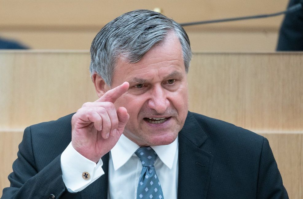 FDP-Fraktionschef Hans-Ulrich Rülke heizt die Debatte um die Kennzeichnungspflicht für Polizisten und ein Antidiskriminierungsgesetz an.
 Foto: dpa/Marijan Murat