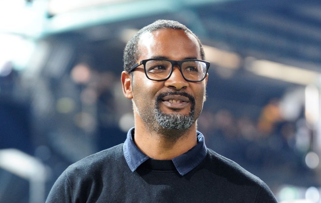 Cacau hat Spaß am Besuch in Sindelfingen.      Bild: Photostampe