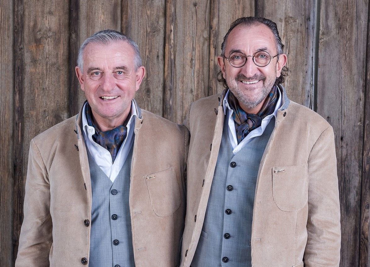 Die Maichinger Festwirte Werner (links) und Dieter Klauss freuen sich auf das 175. Cannstatter Volksfest ganz besonders. Bild: Kölmel