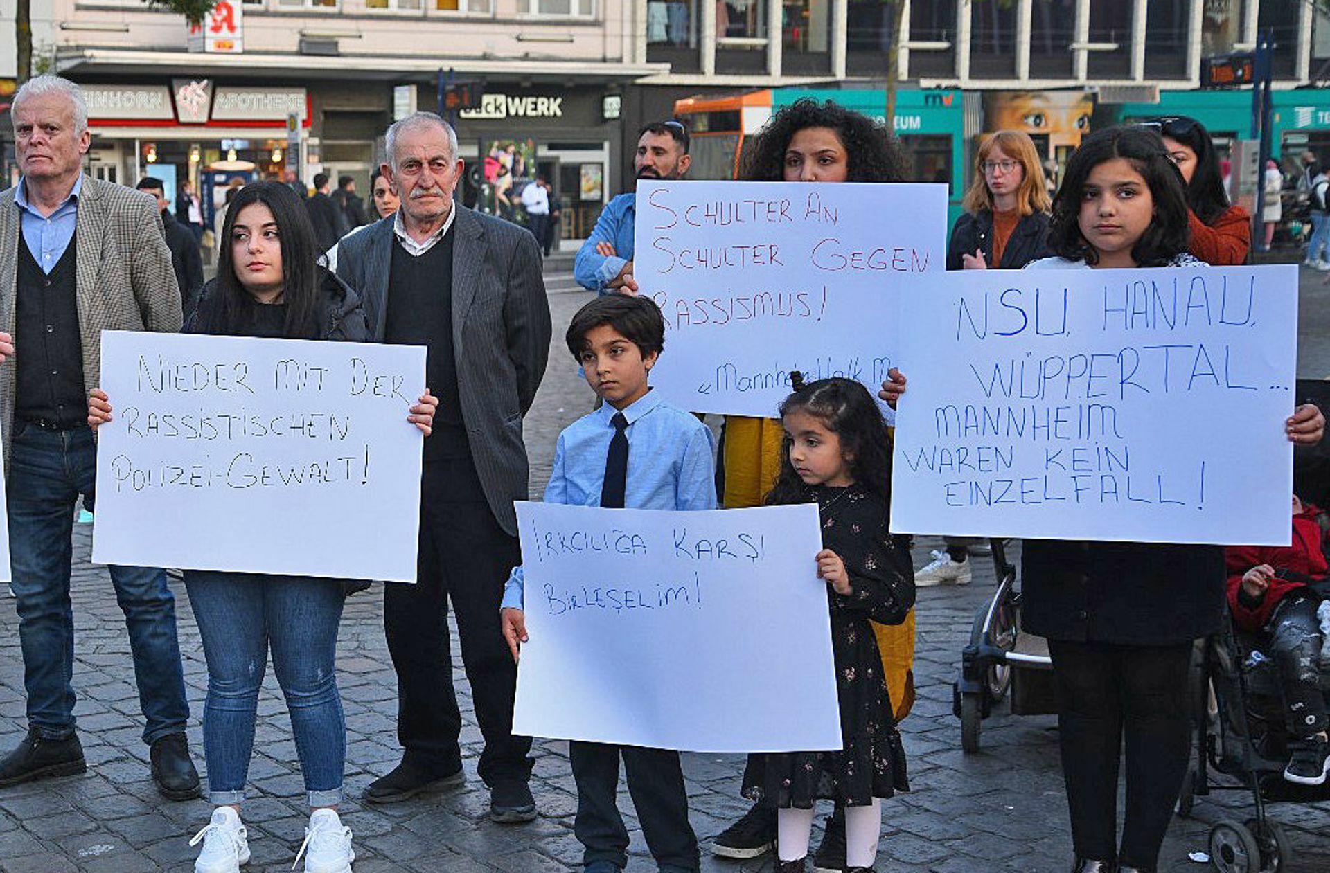 Der Tod eines 47-Jährigen auf dem Mannheimer Marktplatz hat in der Stadt für Proteste gesorgt.