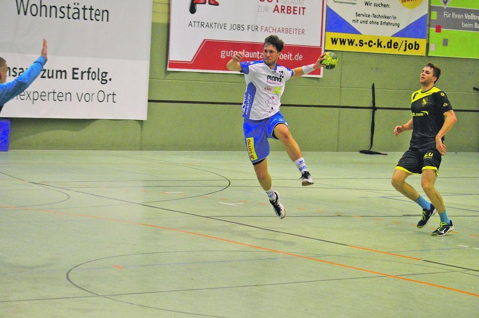 Rechtsaußen Patrick Fecker war gegen die HSG Fridingen/Mühlheim einer der Leistungsträger der HSG Böblingen/Sindelfingen und 5 Mal erfolgreich. Bild: Zvizdiç