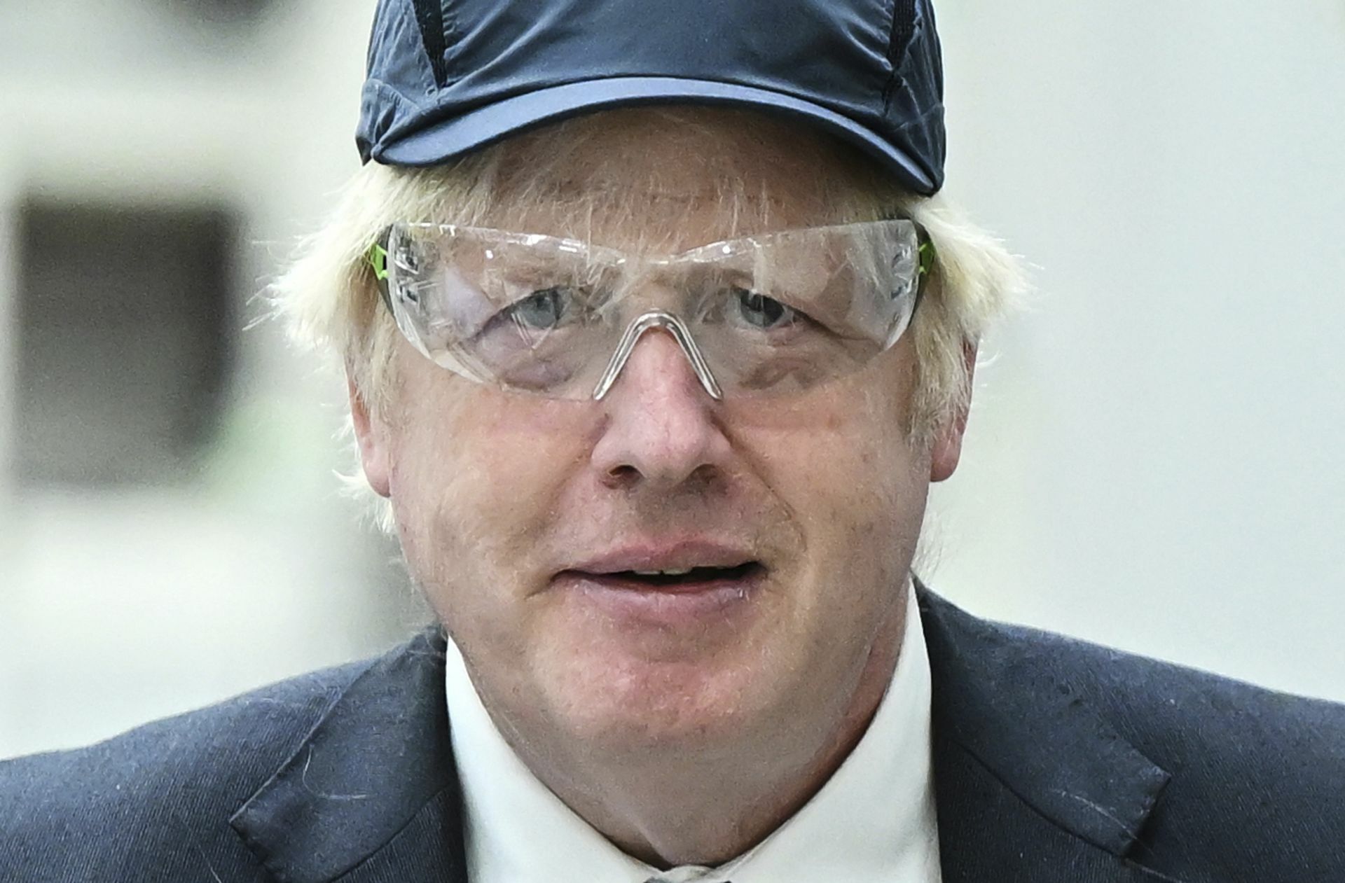Noch-Premier Boris Johnson bei einem Besuch des Airbus-Werks in Nordwales.
