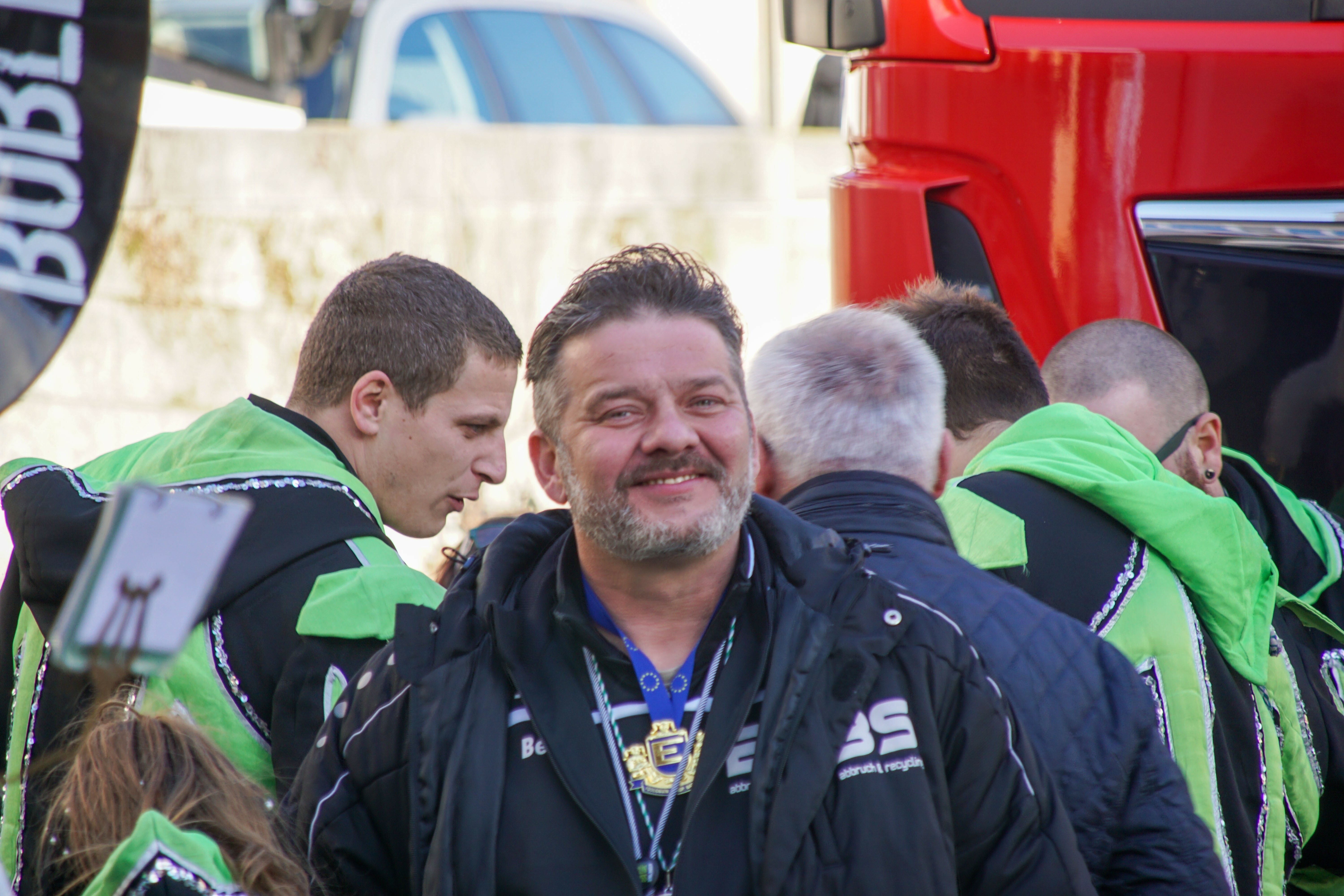 Der Vorsitzende von Grün-Weiß Böblingen Bela Stahl freut sich zum Ende einer arbeitsreichen und intensiven Faschingssaison auf den Rosenmontagsumzug.  Bild: Dettenmeyer