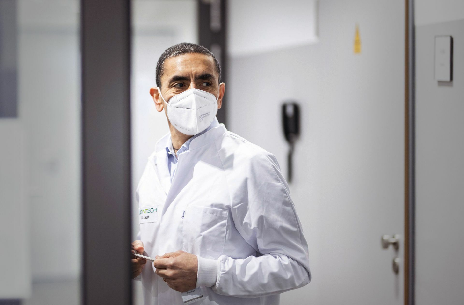 Laut Uğur Şahin, dem Chef von Biontech, wirkt der derzeitige m-RNA-Impfstoffe des Herstellers auch gegen die neuen Varianten des Coronavirus. Foto: imago//Florian Gaertner