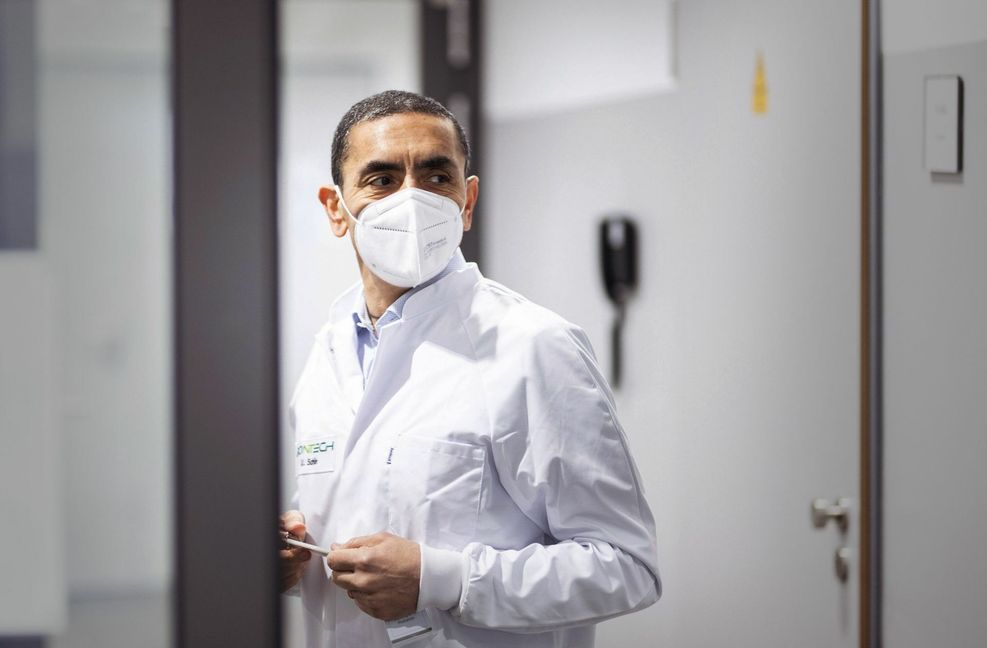 Laut Uğur Şahin, dem Chef von Biontech, wirkt der derzeitige m-RNA-Impfstoffe des Herstellers auch gegen die neuen Varianten des Coronavirus. Foto: imago//Florian Gaertner